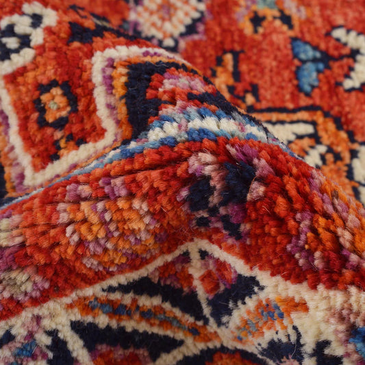 Red Color Shirazi Rug 5' 7" x 7' 7" (ft) - No. B29780