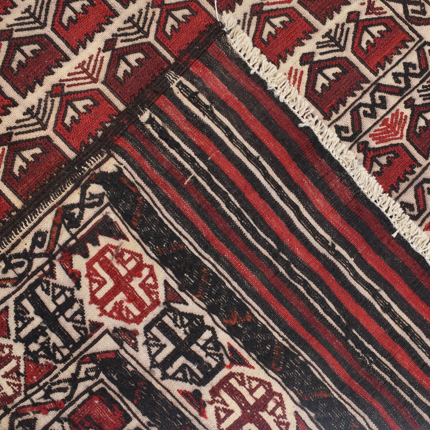 White Sumak Kilim 4' 1 x 5' 9 (ft) - No.  B19997