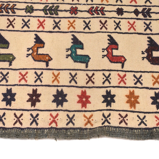 White Flat Weave Kelim 4' 6" x 5' 12" ft / 136 x 182 cm - No. B20012